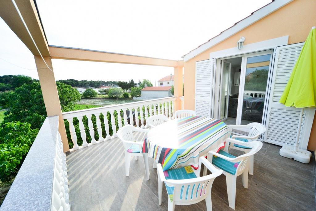 Apartments Valentina Petrcane Exteriör bild